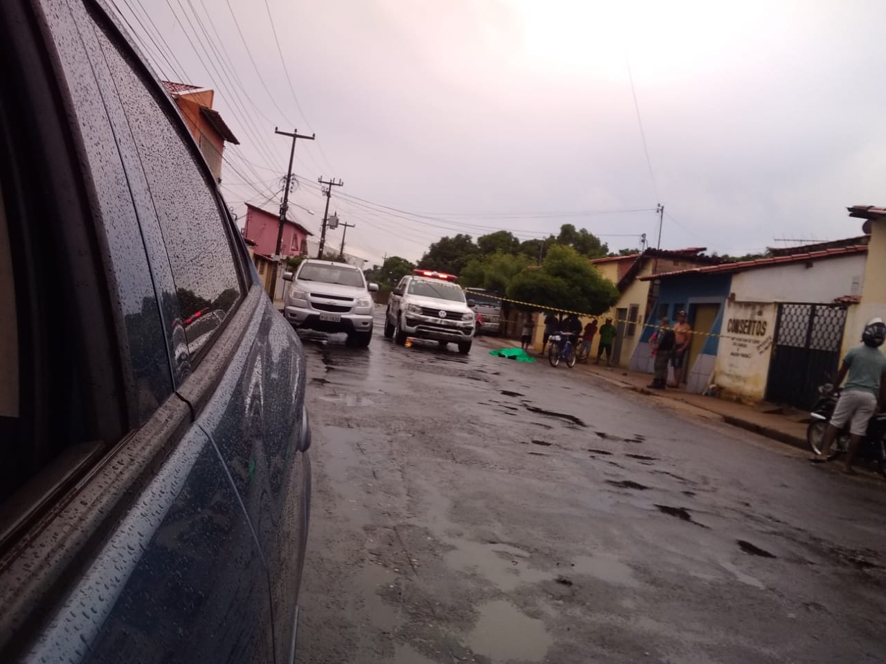 Cena do crime foi isolada no início da manhã desta terça-feira (28)